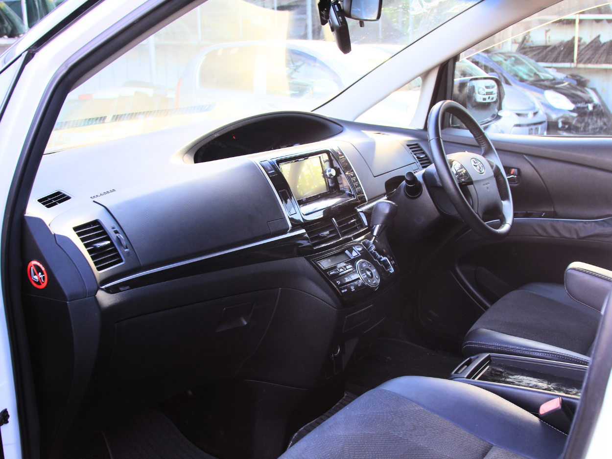 2015 Toyota Estima