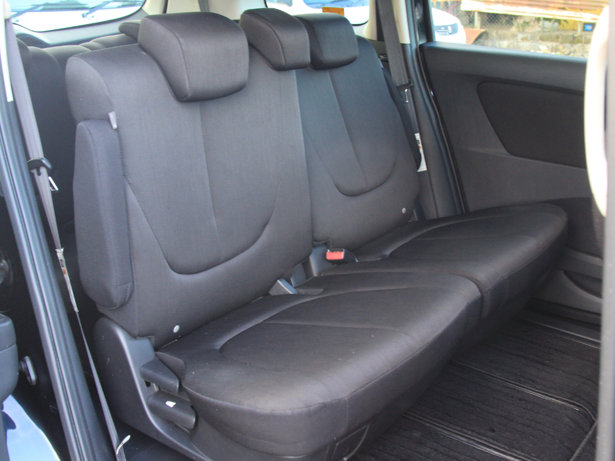 2015 - 2016  Mazda Biante