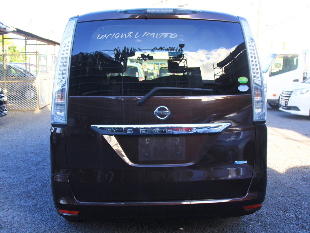 2015/2016 Nissan Serena