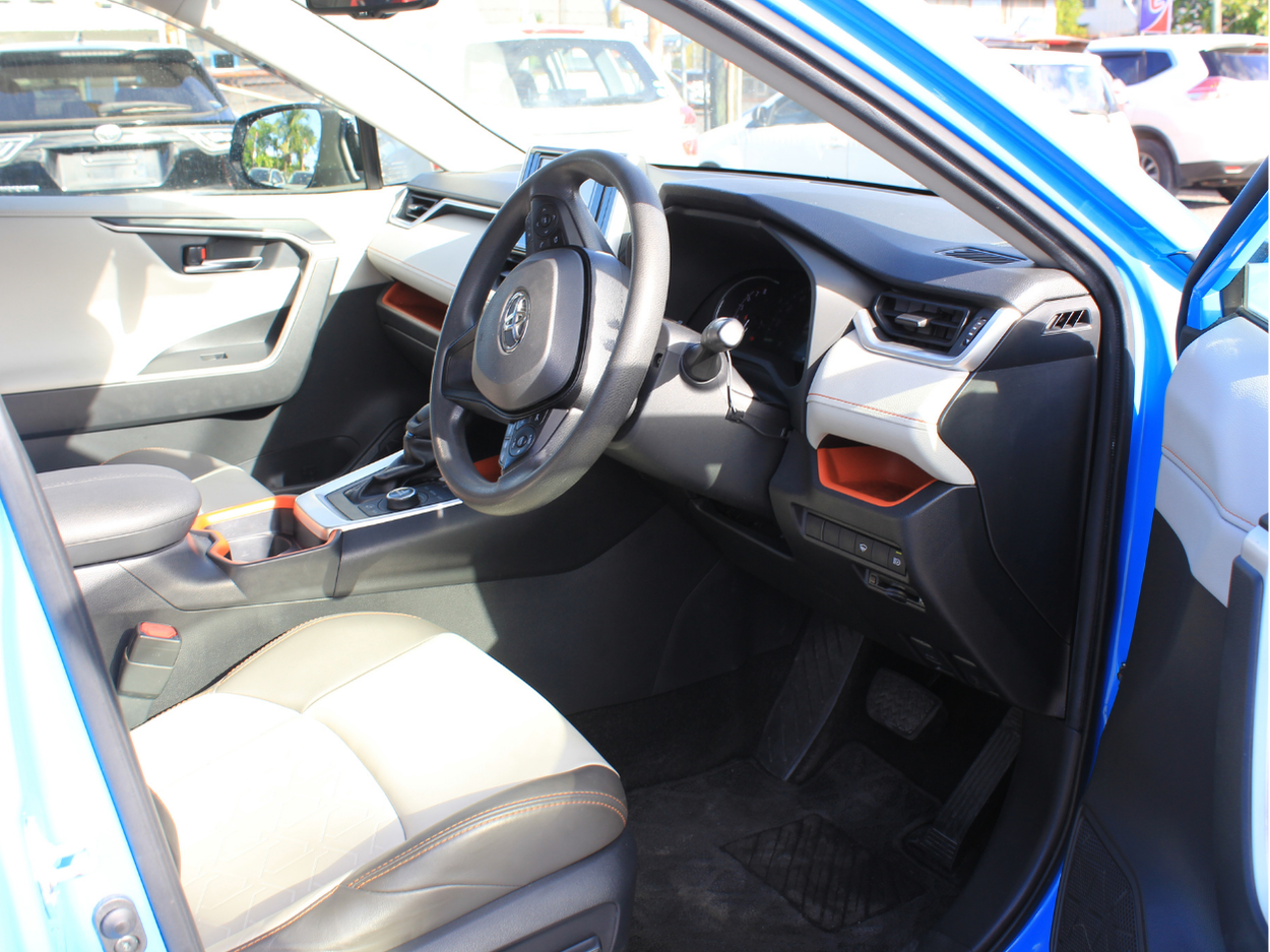 2020 Toyota Rav4 (Bue)